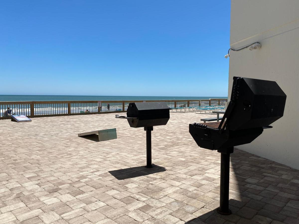 Royal Garden Resort Garden City Exterior photo